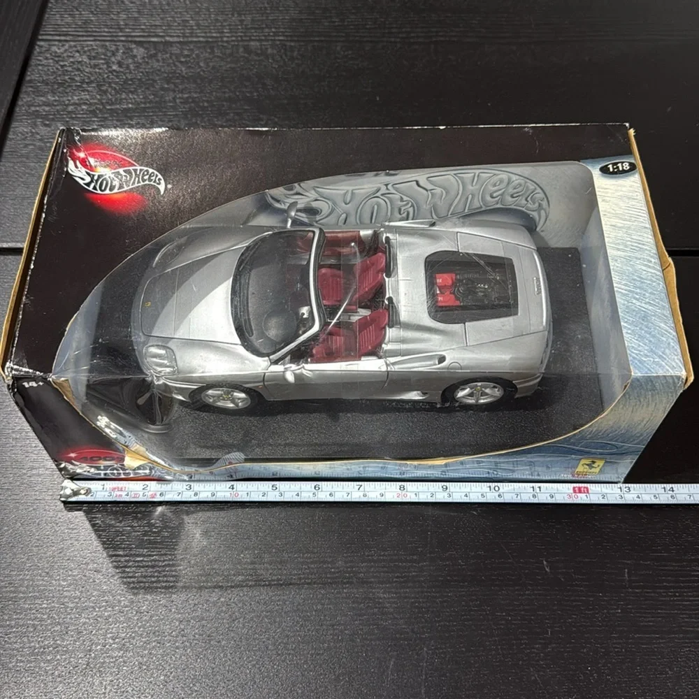 Ferrari 360 Spider Hotwheels Large Scale Model Car